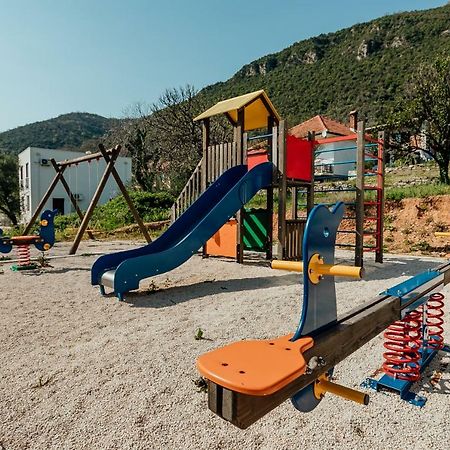 Acacia Hill A3 Apartment Ðenovići Bagian luar foto
