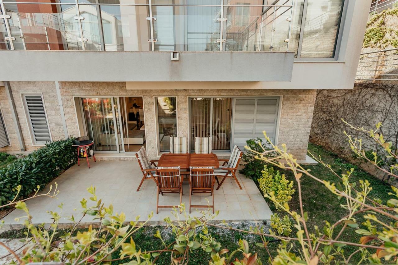 Acacia Hill A3 Apartment Ðenovići Bagian luar foto