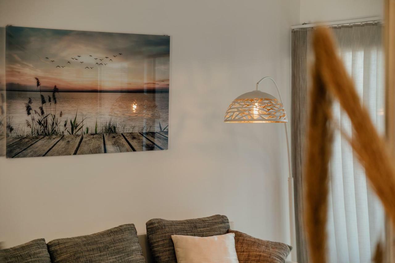 Acacia Hill A3 Apartment Ðenovići Bagian luar foto
